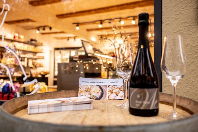Das charmante Käsefachgeschäft überzeugt nicht nur mit einem harmonischen Ambiente sondern mit seinen ambitionierten Chäsmeitschi.